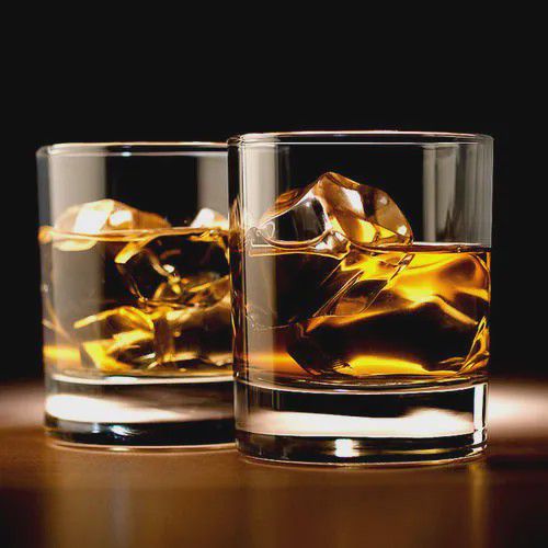 开云官方网站：喝威士忌怎能不聊聊杯具？(图2)